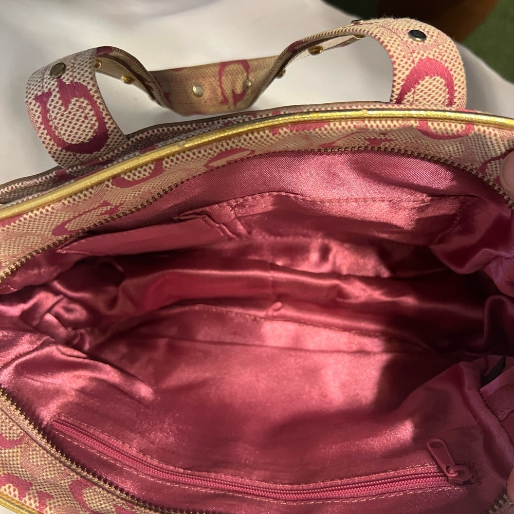 Vintage Guess Hand Bag - Picture 3 of 3